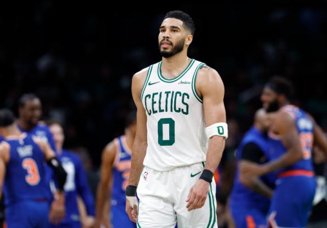 凯尔特人为固执付出代价 卫冕冠军不该与自己较劲