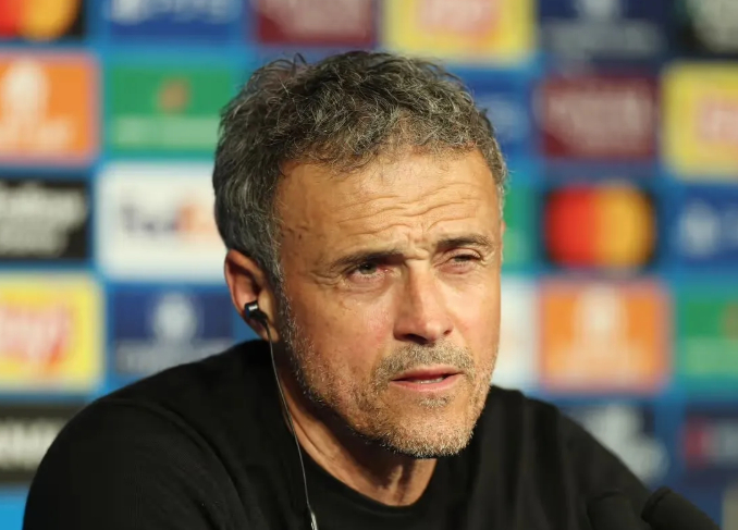 开云官网-刚拿欧冠却拒绝续约！全欧前三主帅翻脸，心系巴萨，曼联欲截胡|恩里克|巴塞罗那|巴黎|路易斯-恩里克|巴黎圣日耳曼_新浪体育_新浪新闻